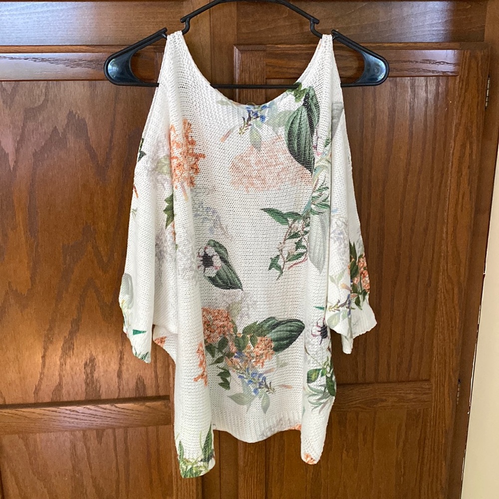 Collezioni Leonardo Floral Knit Shoulder Shirt